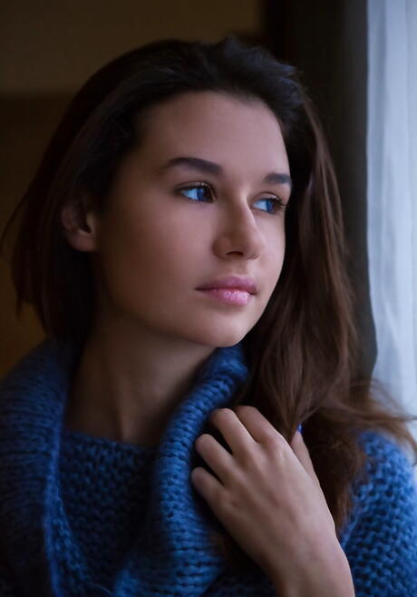 Slender brunette young Cristin shows small tits and shaved pussy 